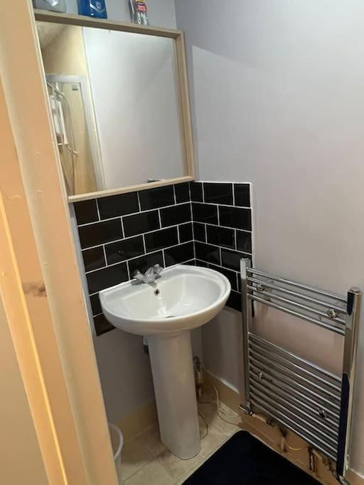 001- Lovely 3-Bedroom Very Close To Oxford Street Londra Esterno foto
