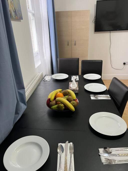 001- Lovely 3-Bedroom Very Close To Oxford Street Londra Esterno foto