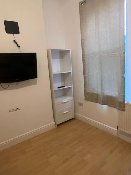 001- Lovely 3-Bedroom Very Close To Oxford Street Londra Esterno foto