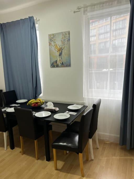 001- Lovely 3-Bedroom Very Close To Oxford Street Londra Esterno foto